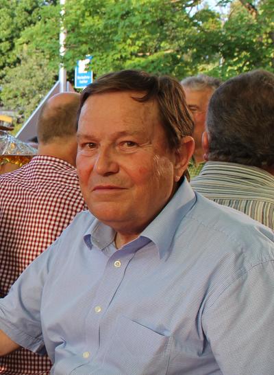 Bild vergr��ern: Ehrenb�rger Udo Geflitter