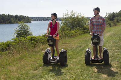 Bild vergr��ern: Segway-Touren werden sowohl am Murner, als auch am Steinberger See angeboten!