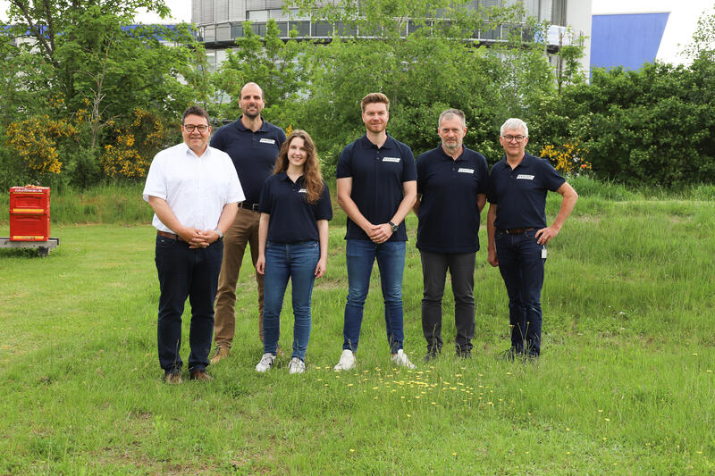 Bl&uuml;hwiese bei SYSTEM Logistics (1)