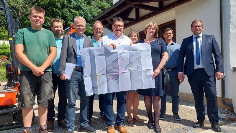 Umgestaltung des Umfelds der neuen Trauerhalle